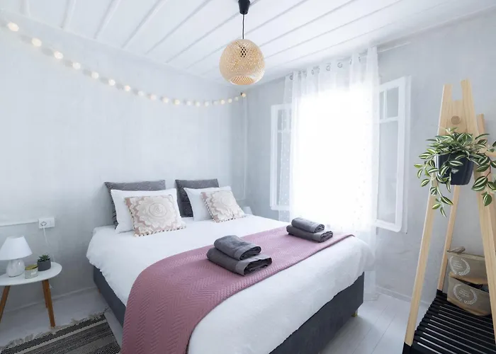 Vakantiehuis Theros - Garden&sea Breeze *